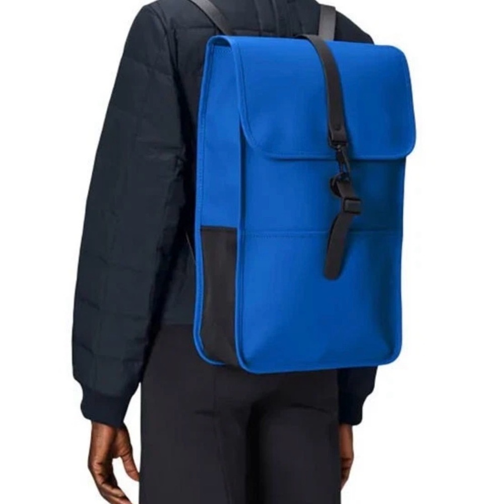 RAINS‎ Blue Waterproof Rolltop Rucksack - Picture 3 of 5